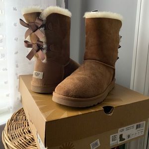 UGG Bailey Bow